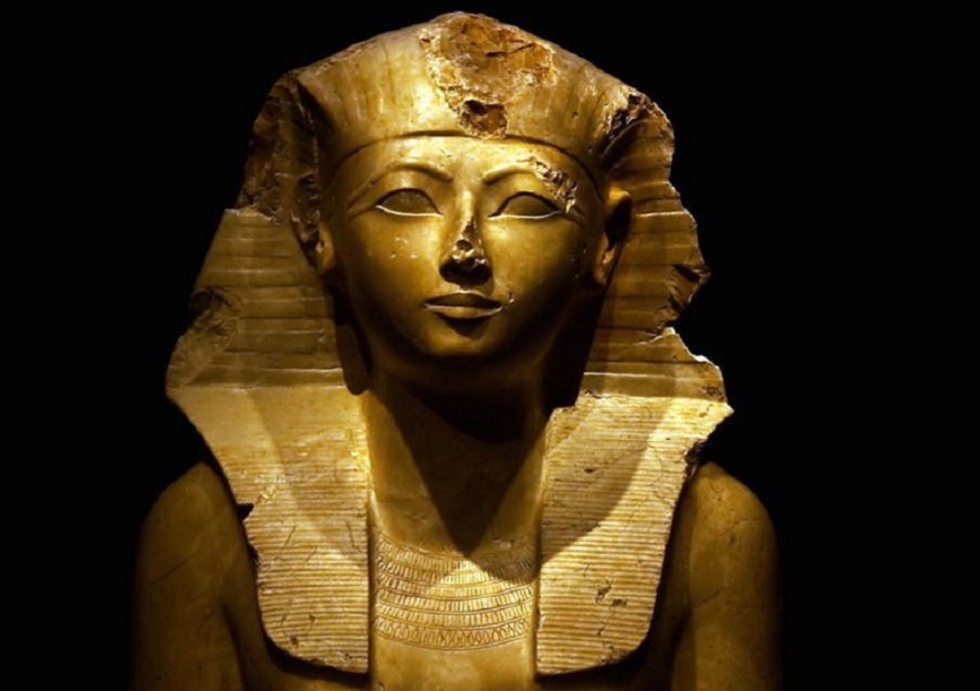 Археологи обнаружили редкие портреты египетской царицы Хатшепсут – кадры