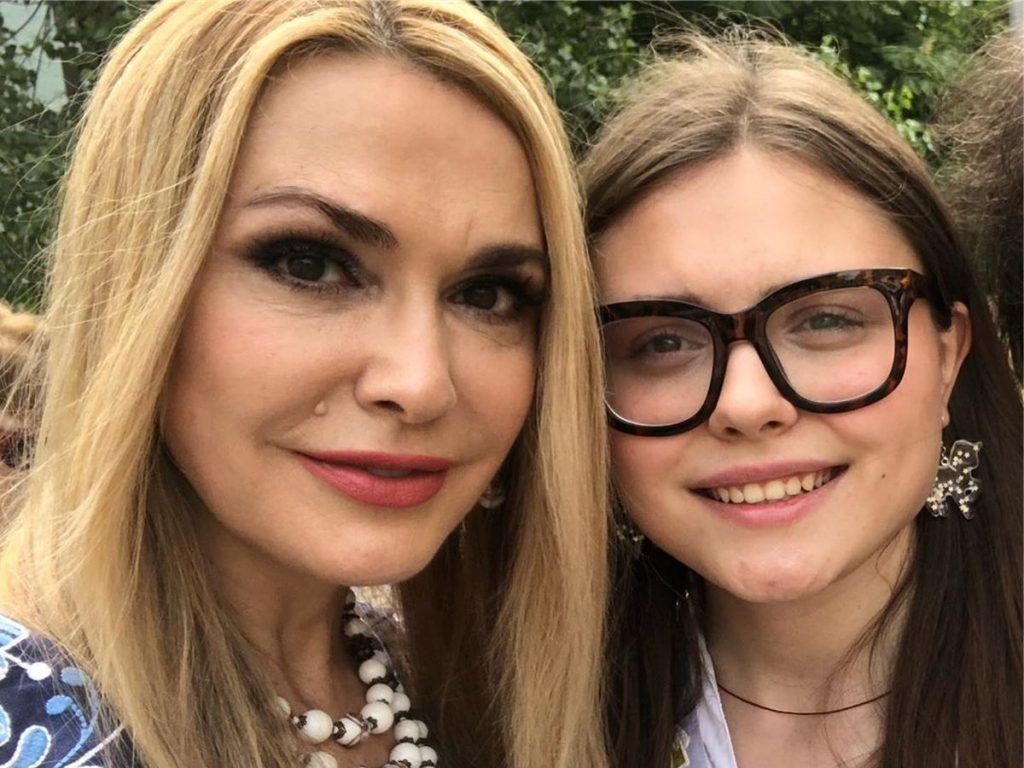 Дочь Ольги Сумской призналась, из-за чего ее "травили" в школе