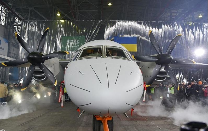 Первый ультрасовременный самолет без российских комплектующих в Украине: опубликованы кадры полета мощного Ан-132
