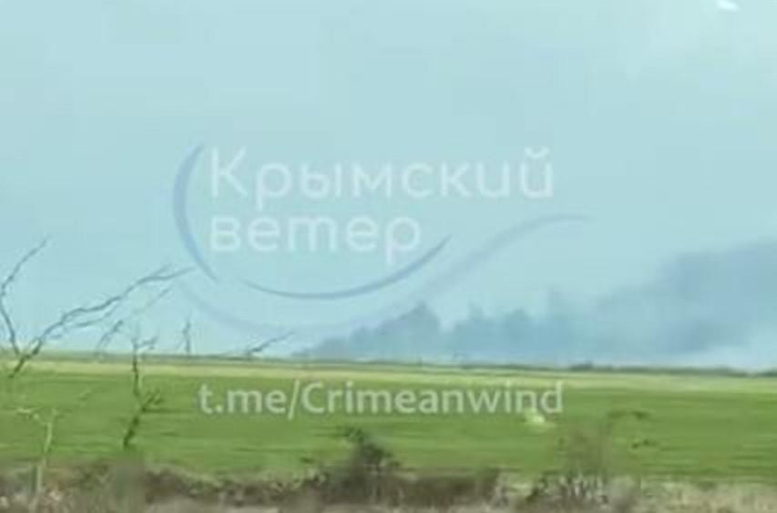 В Крыму был прилет в Кировском – в Сети показали пожар, возможно, на аэродроме оккупантов
