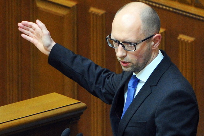 Яценюк сообщил об отправке в Донбасс очередной партии гуманитарной помощи