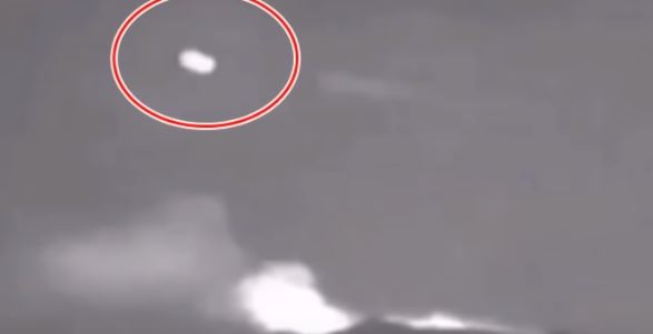 Гигантский НЛО завис в Мексике и "нагло" вел наблюдение: уфологи не могут поверить в увиденное - видео