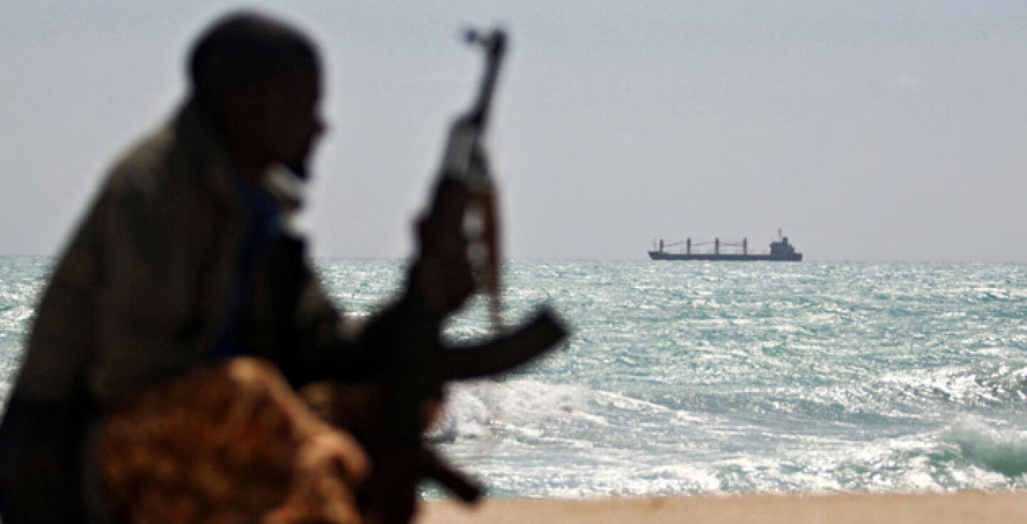 Захват пиратами танкера возле берегов Африки: в МИД Украины расставили точки над "i"