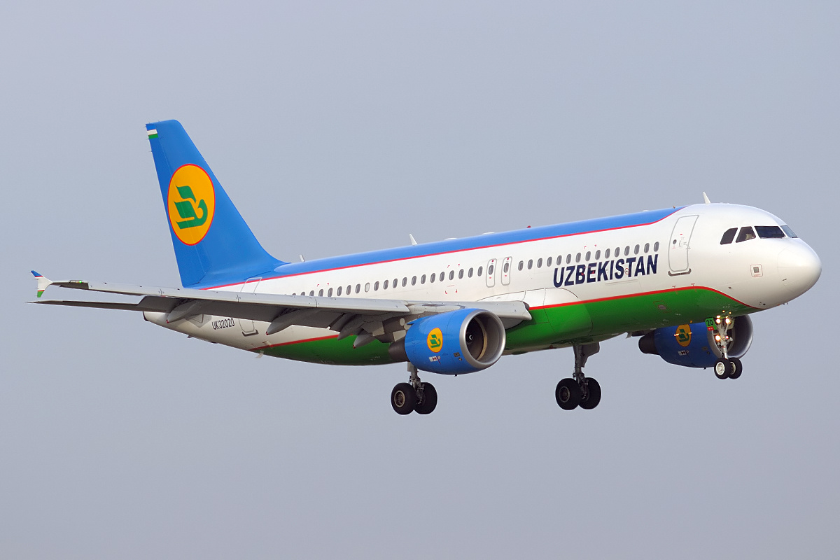 В Украине закрывается офис узбекского авиаперевозчика