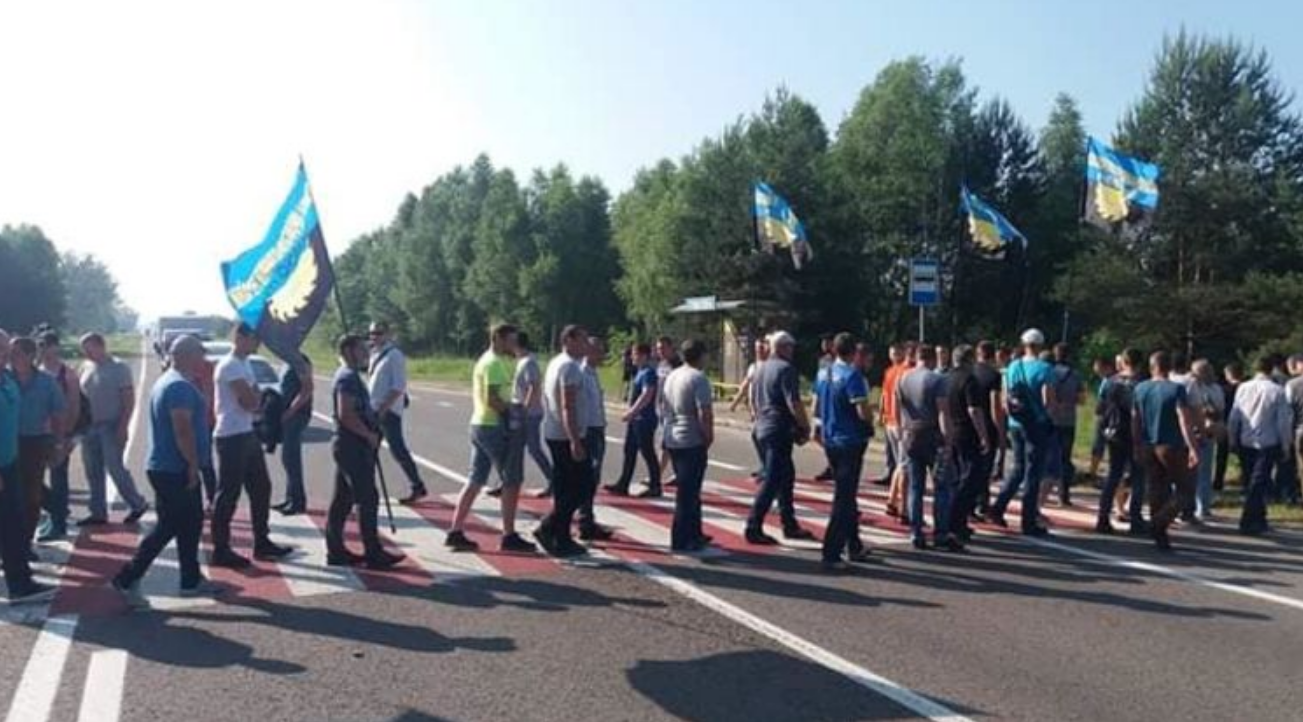 Зеленский приезжал - ничего не поменялось: львовские шахтеры устроили массовую забастовку с перекрытием границ