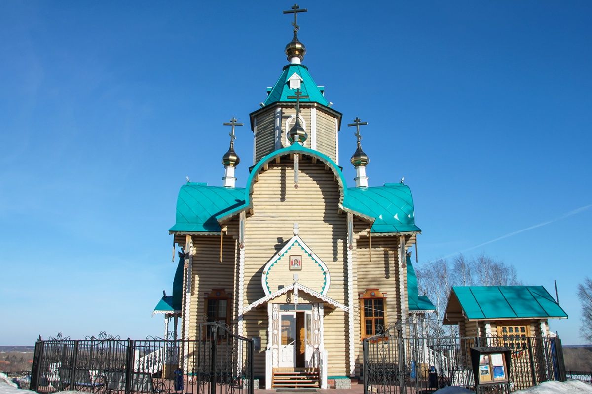 ​Кара небесная: в Кирове загорелась церковь, где РПЦ крестила армию Путина перед отправкой в Украину