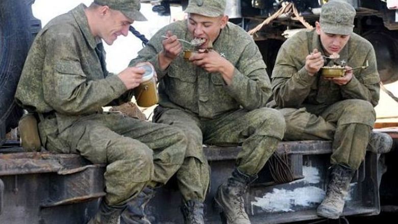 Скандал в Росгвардии: Минобороны России чуть не отравило гвардейцев пайками, предназначенными для отправки на Донбасс