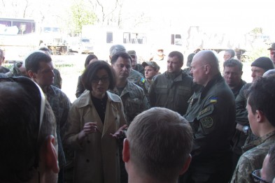 ​Военные в Мариуполе отказались выходить из Широкино, пригрозили третьим Майданом и пожаловались на ОБСЕ