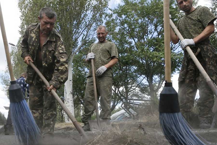 Вот такая "братская страна": жители оккупированных районов жалуются, что в России их используют как рабов