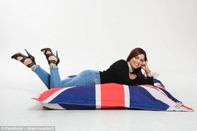 44-летняя многодетная мать в панике: она не может устроить личную жизнь из-за того, что слишком хорошо выглядит, – кадры