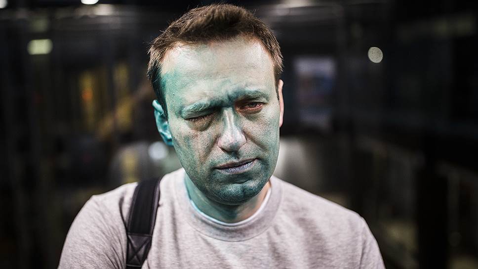 ​Поистине зеленка творит чудеса: у Навального открылись глаза, и он признал, что на Донбассе есть российские войска. Опубликовано видео