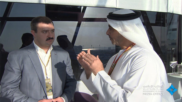 Старший сын Лукашенко посетил чемпионат мира "Формула-1" в Абу-Даби и пообщался с правящей семьей ОАЭ