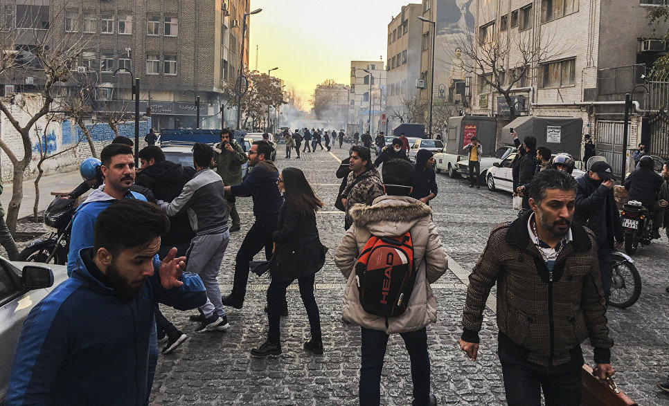 ​“До окончания протестов еще далеко”, - эксперт поделился последними новостями из взбунтовавшегося Ирана