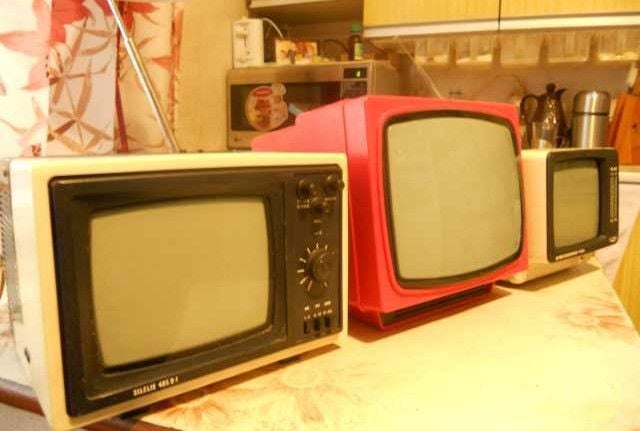 "Жирные годы в прошлом": россияне стали экономить на электронике и бытовой технике