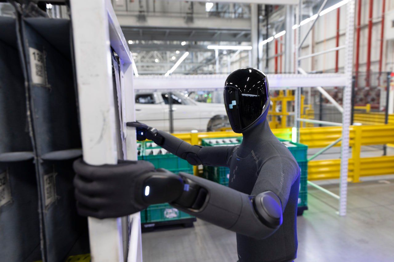 BMW показала сверхэффективных человекоподобных роботов на заводе в США