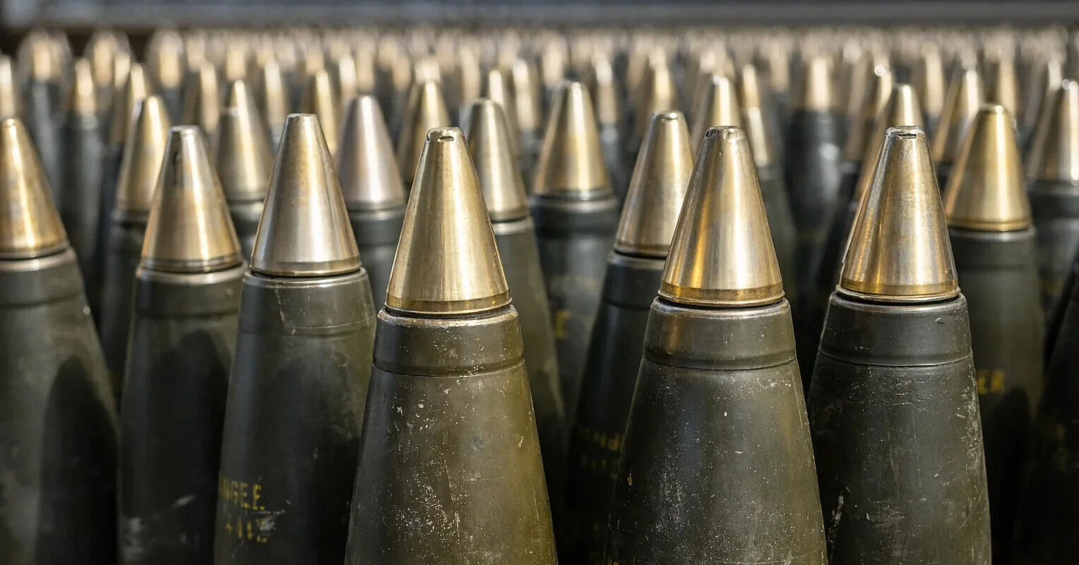 Украина может получить в два раза меньше снарядов по "чешской инициативе"