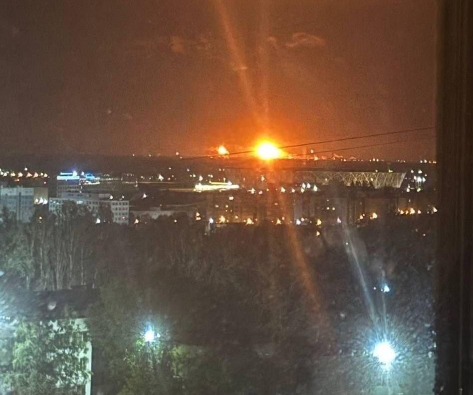 Стратегический НПЗ в Волгограде оказался под атакой в 10-й раз: появилось видео