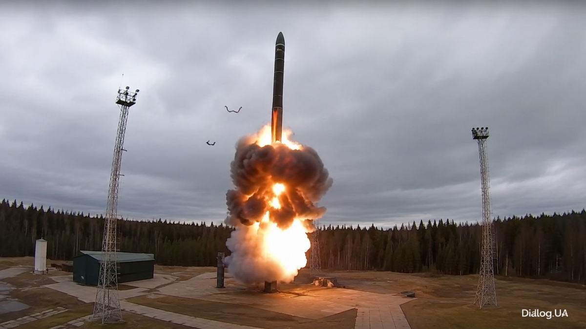 "Орешник" Путина мажет мимо цели из-за детали, созданной в СССР: известны название и модель