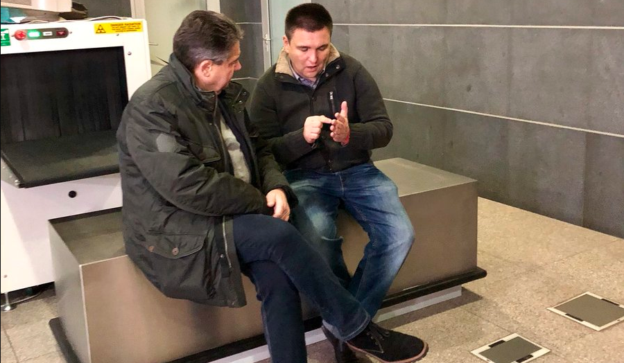 Климкин и Габриэль отменили поездку на Донбасс: в МИД сообщили, почему евроминистр не поедет в зону АТО