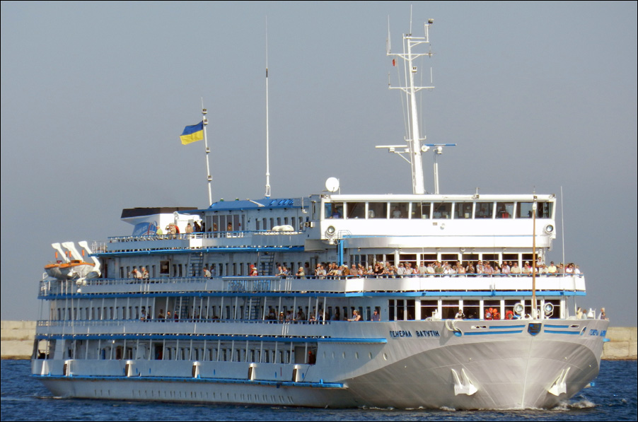 ​Чудеса да и только: появилась новая информация об украинском лайнере "Генерал Ватутин": стало известно, куда подевалось судно