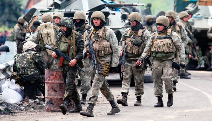 Украинские военные готовятся встречать Новый год в Донбассе с оружием в руках