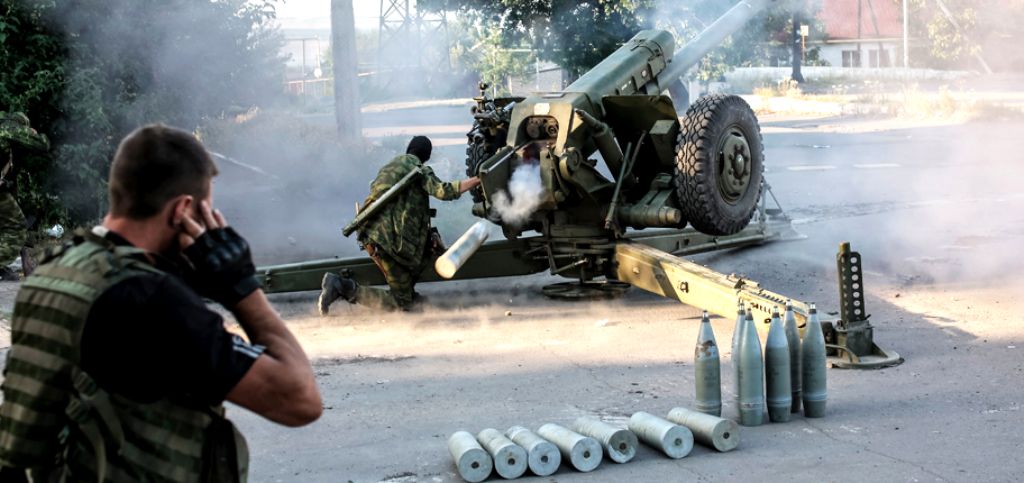 Оккупанты устроили огневой ад на Донбассе: в Штабе АТО сообщили  о большом количестве раненых
