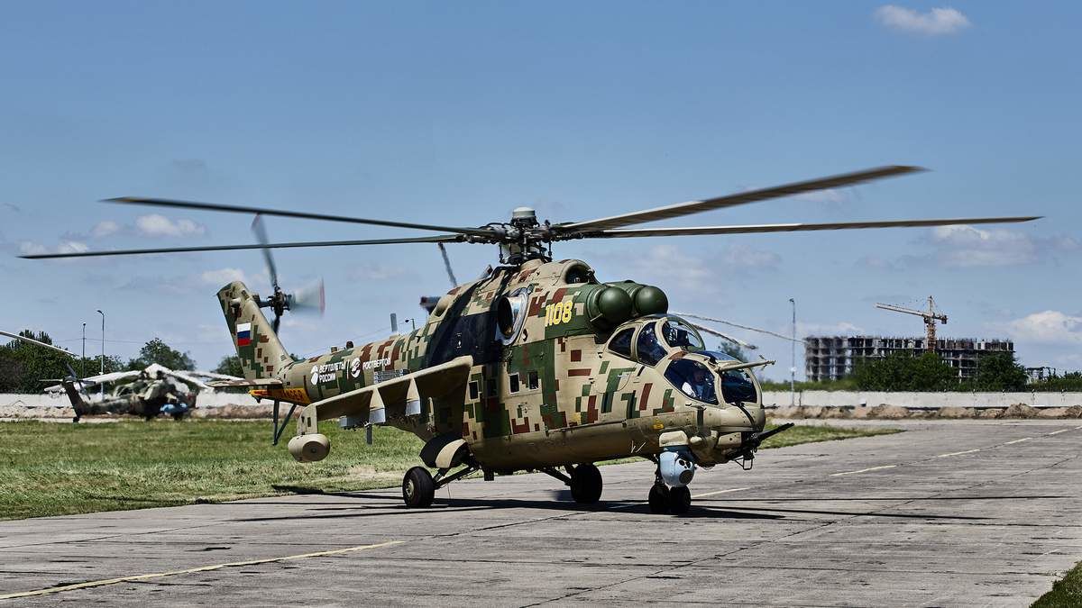 ​Враг не досчитался 30 вертолетов: морпехи ВСУ накрыли Чернобаевский аэродром