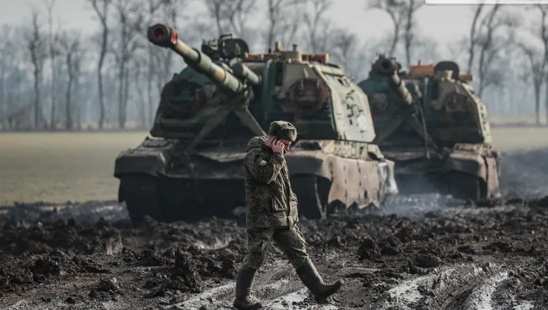 В Севастополе выстраиваются очереди из вдов погибших в Украине солдат РФ