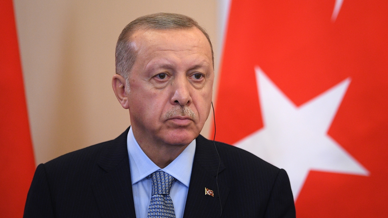 Эрдоган заявил о праве Турции на участие в переговорах о Карабахе: Мюрид пояснил, зачем ему это