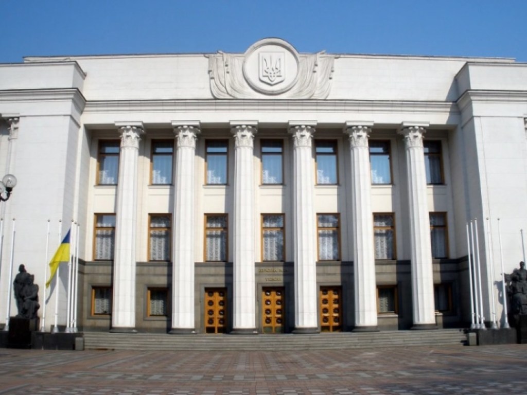 Украину ждут кардинальные изменения: Верховная Рада приняла новый Избирательный кодекс