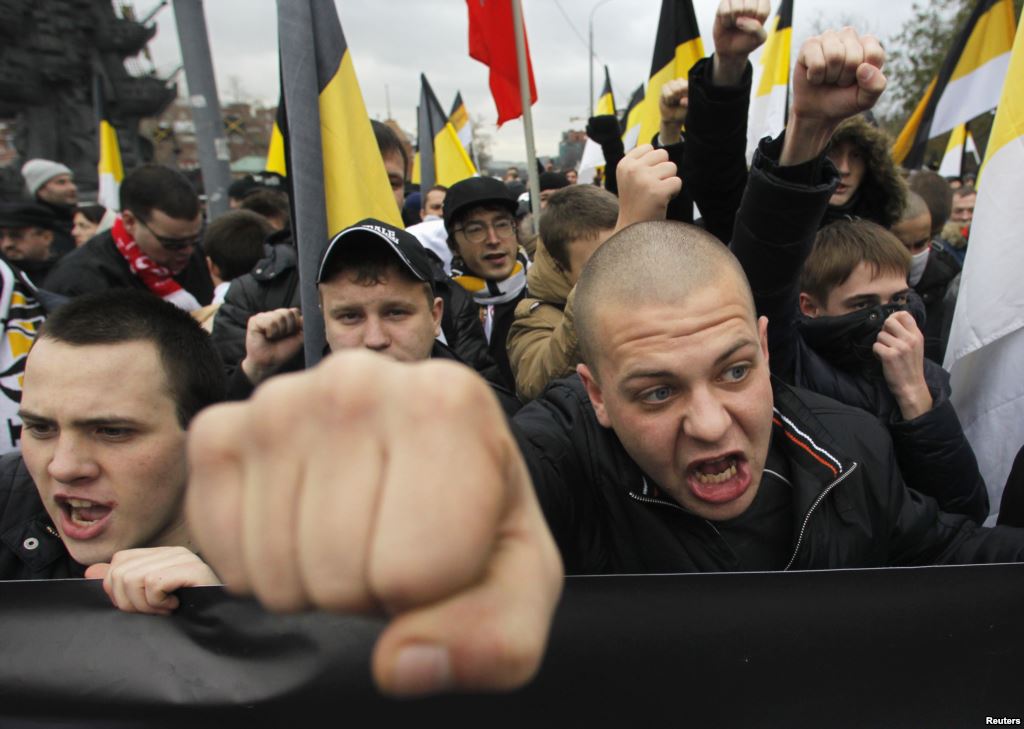 “Учи русский! Вы никто! Грязнож***е!" - россияне разразились матерщиной в ответ на слова политика из Казахстана Сапарбаева 