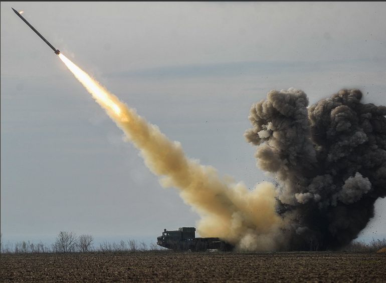 Серийное производство ракетного комплекса "Ольха" для ВСУ: СМИ узнали о распоряжении Порошенко на СНБО - кадры 