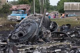​Эксперты: «Боинг-777» распался в воздухе из-за поражения извне. На обломках обнаружены многочисленные повреждения