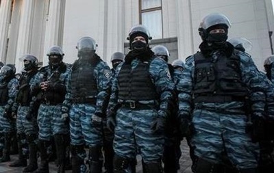 «Беркутовцы» времен Януковича подрались с футбольными ультрас