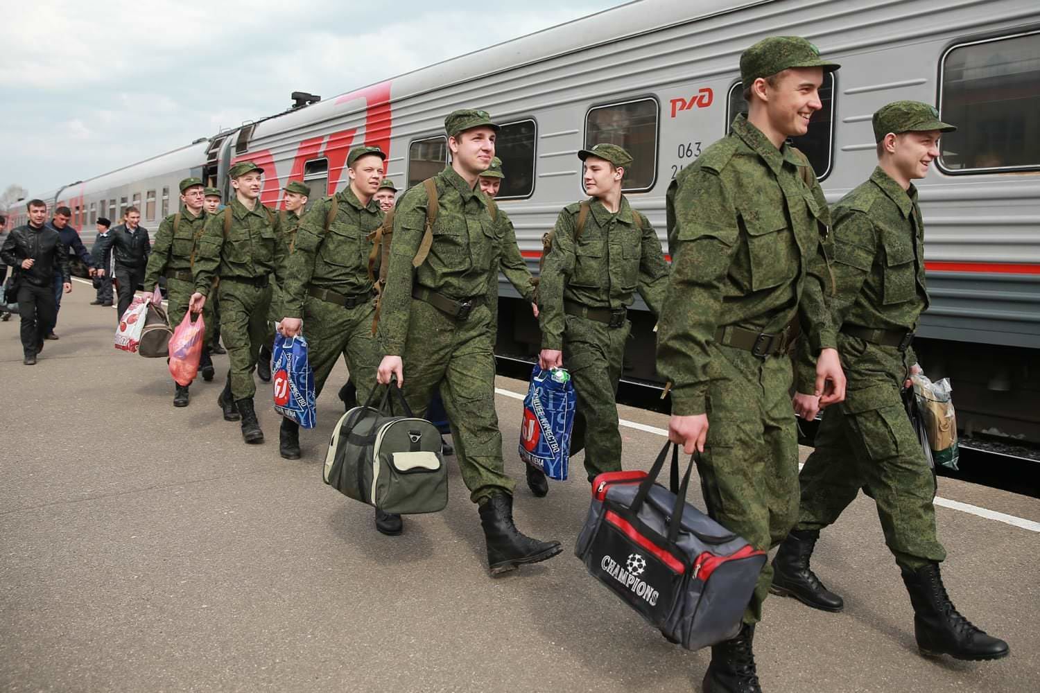 Розвідка дізналася, що Росія обіцяє своїм контрактникам, щоб заманити на війну в Україну