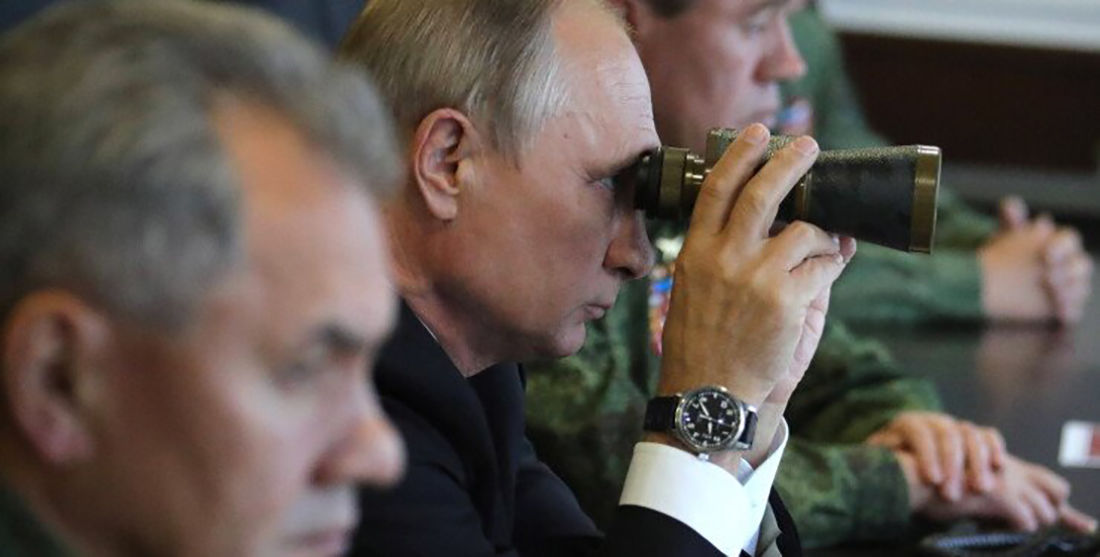 Путин подписал "слишком оптимистичный" бюджет РФ на 2023 год - британская разведка