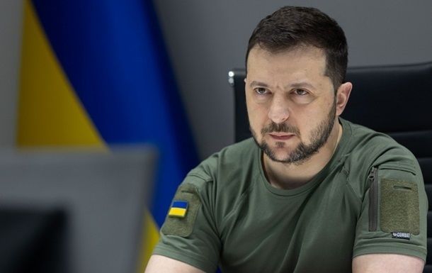 Зеленский рассказал, когда ВСУ смогут начать наступление: "Стоят бригады без оружия"