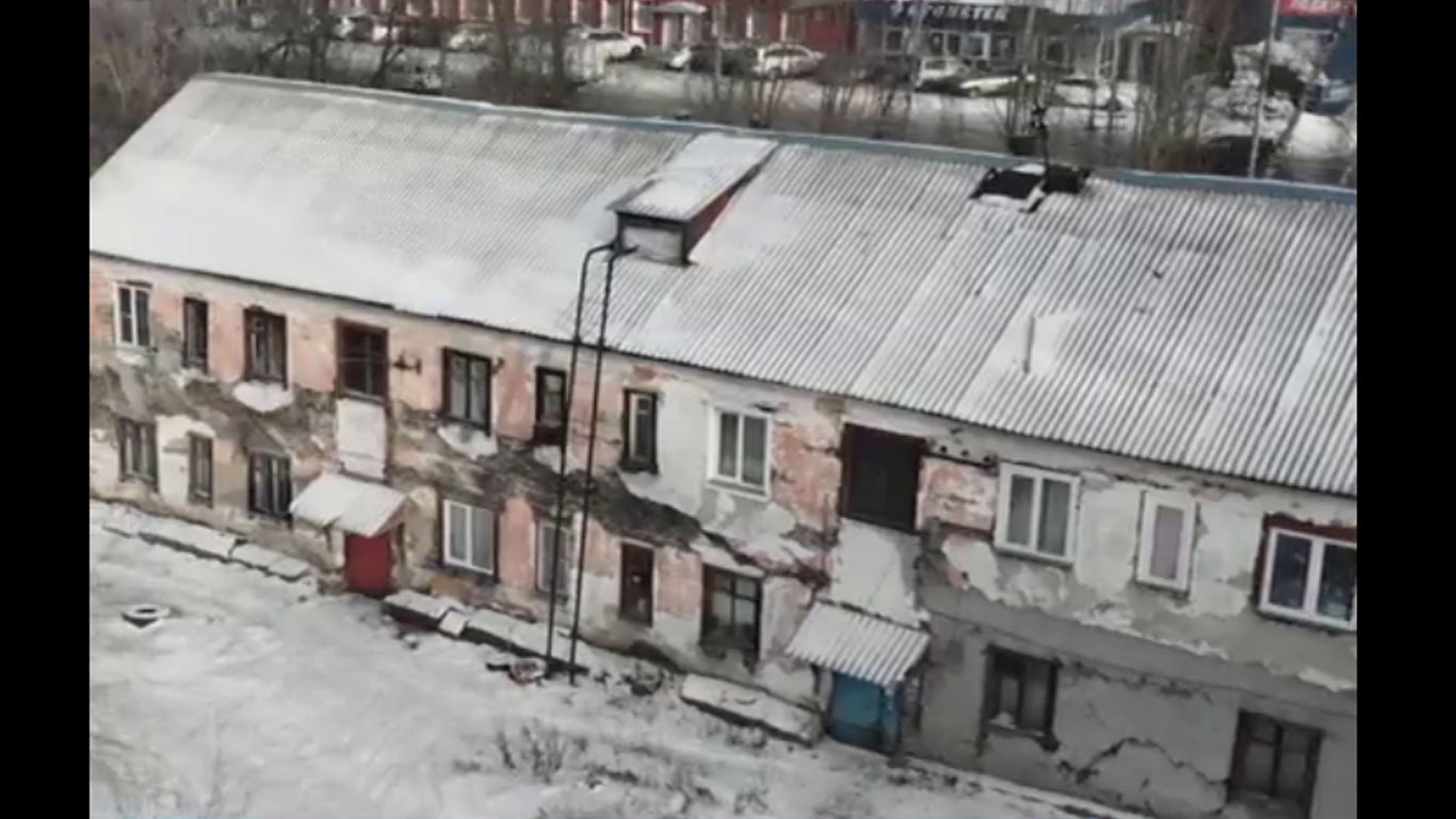 "Краще б квартири дали, ніж з Україною воювати", – жителі Новосибірська показали умови життя