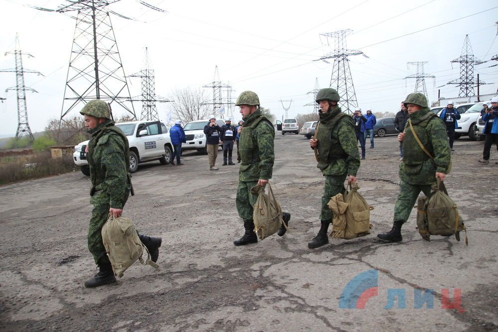 Боевики "ЛНР" оскандалились с "разведением сил" у Золотого – видео