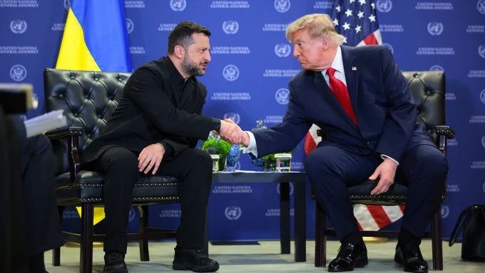 Зеленский согласился: Трамп объявил, что Украина больше не будет бить по некоторым целям в РФ