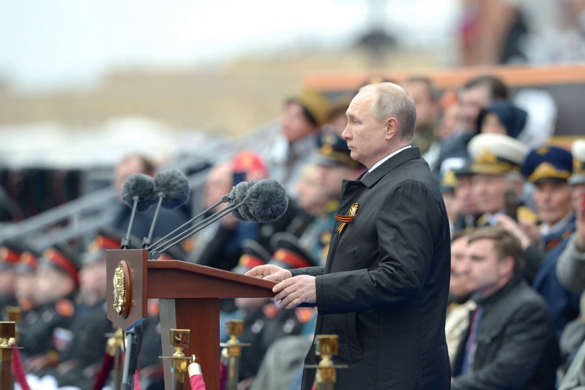 СМИ РФ: Путин "оговорился" на Параде Победы в одном слове – смысл всей речи изменился