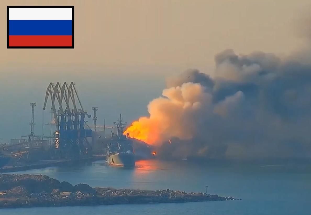 Потопленный в Бердянске "Орск" продолжает гореть, слышны взрывы: соседние корабли РФ подбиты 