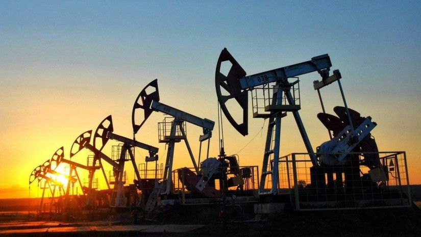 Цены на нефть продолжают снижаться на фоне заявлений Трампа – график