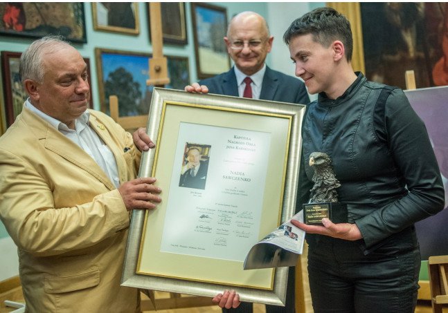 Савченко получила престижную польскую награду "Орел" имени Яна Карского 