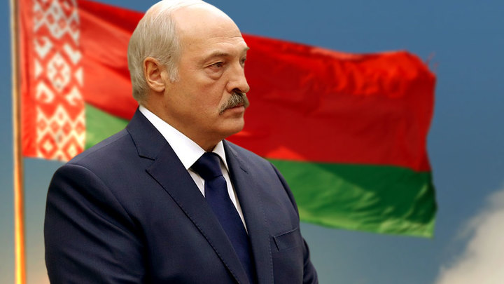 Лукашенко отказывается впускать военных РФ на территорию Беларуси: опасается "крымского сценария"