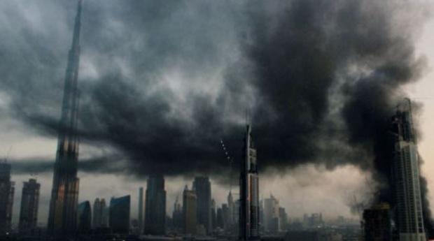 Масштабный пожар в Дубае, город затянут черным дымом: горит небоскреб элитного жилого комплекса. СМИ опубликовали первое видео