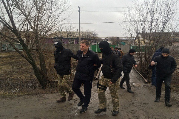 СБУ нагрянула к харьковскому протеже Медведчука: на Луганщине задержан скандальный экс-депутат Лесик - кадры