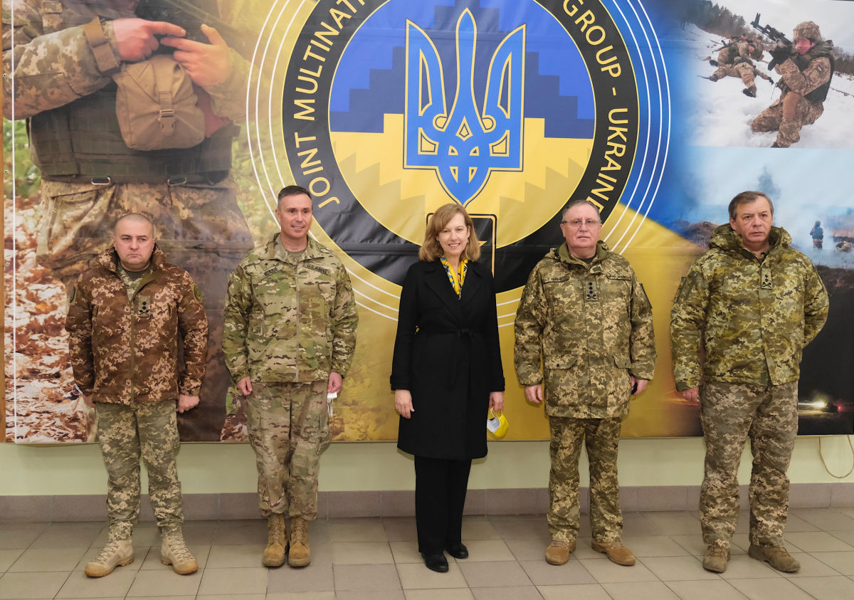 США могут увеличить присутствие американских военнослужащих в Украине - Пентагон готов
