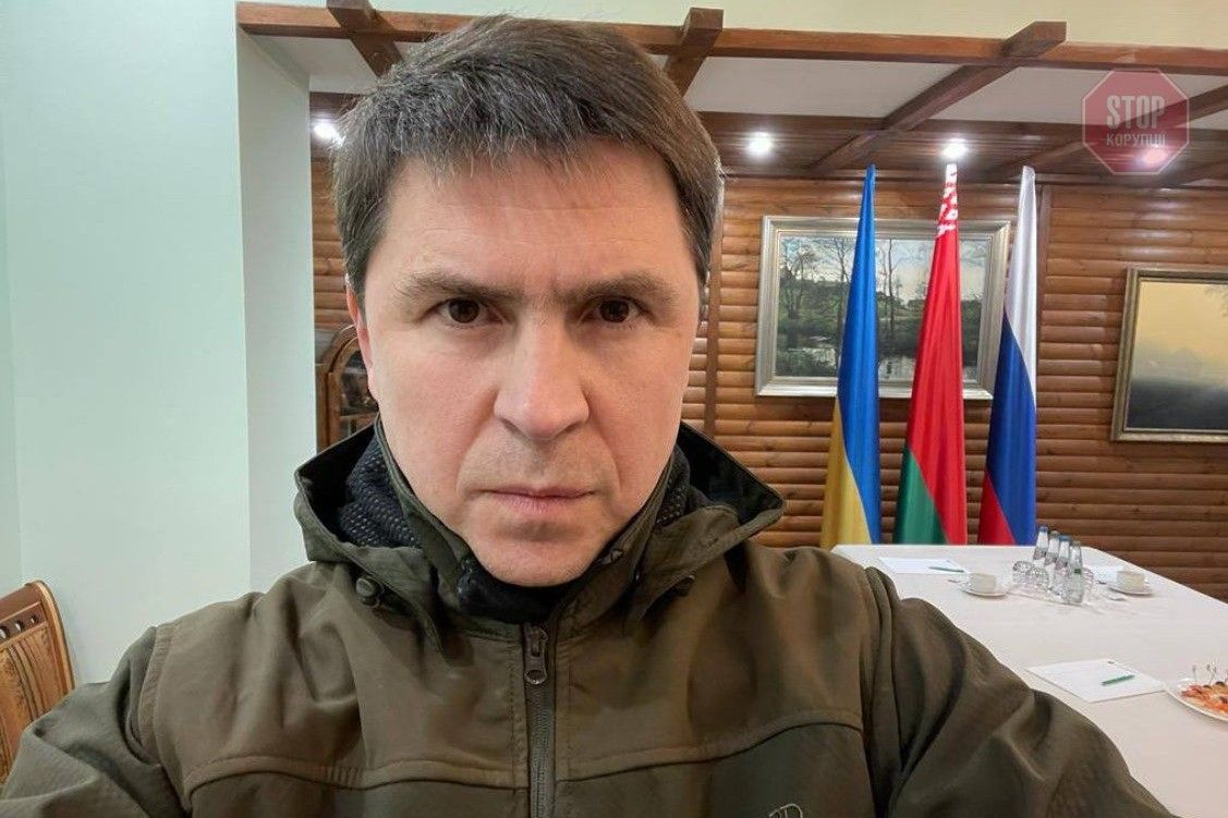 ​Подоляк ответил Пескову на требование "нейтралитета" и назвал условия Украины