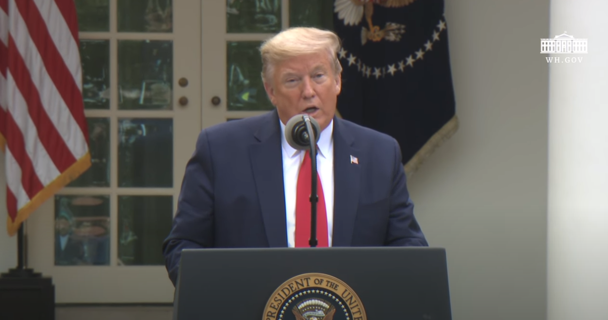 "Понести наказание", - Трамп на фоне конфликта с ВОЗ из-за коронавируса пошел на крайние меры